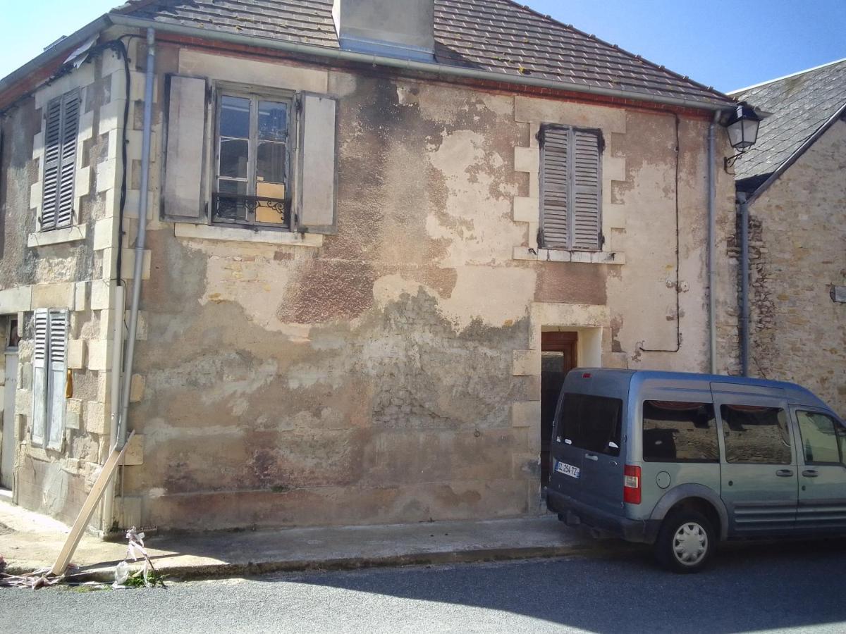 Chambre Chez L'Habitant Saint-Pierre-le-Moutier Екстер'єр фото